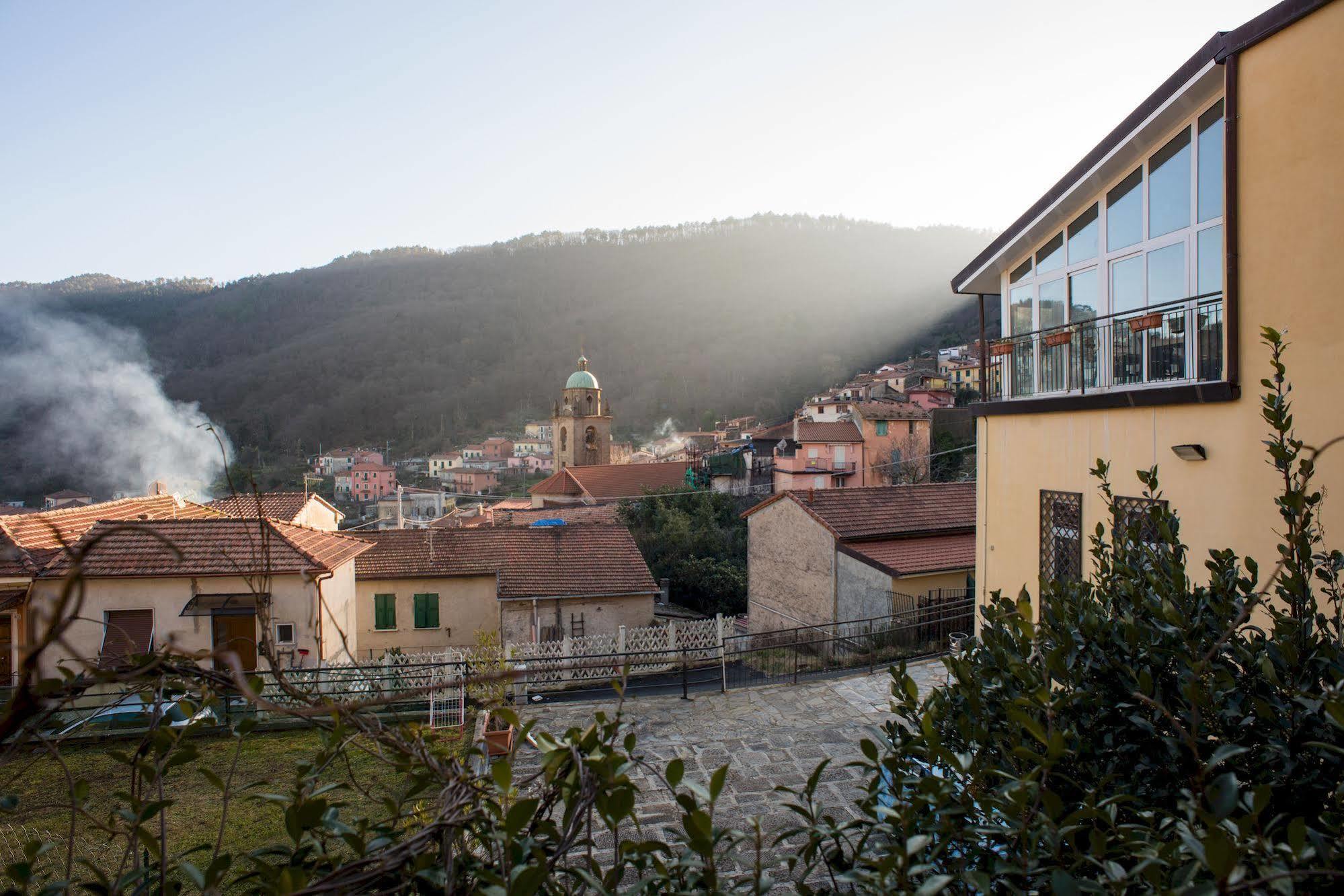 Ostello Tramonti Biassa Экстерьер фото